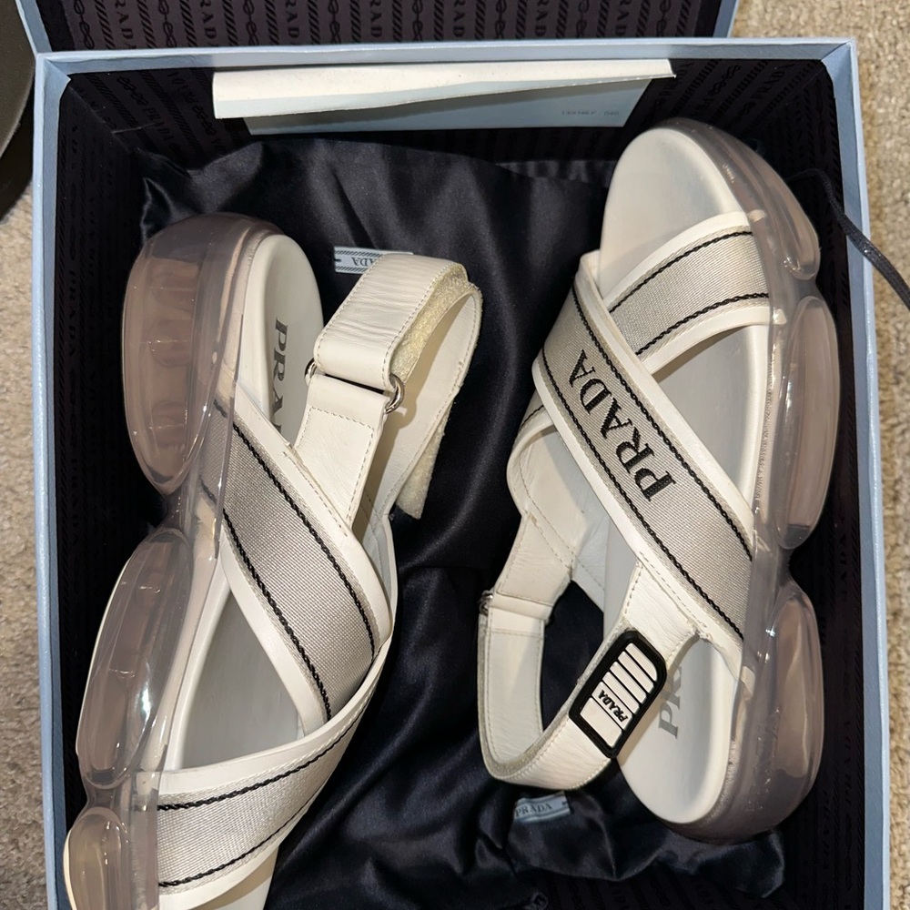 Prada sandals! - Picture 5 of 6
